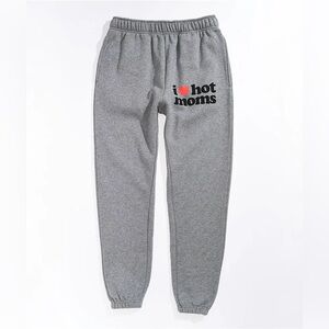 NWOT Danny Duncan I Love Hot Moms Men’s Sweats S